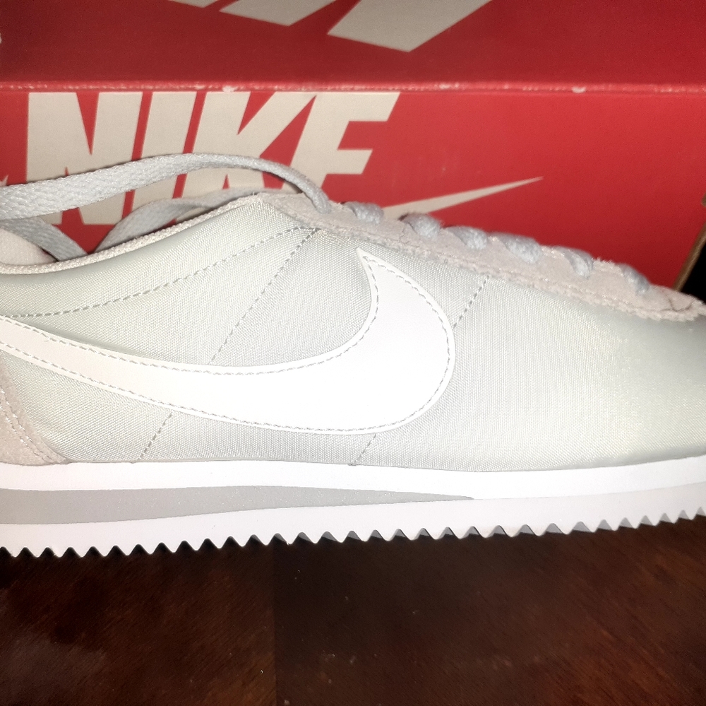 - Nike cortez womens size 6.5